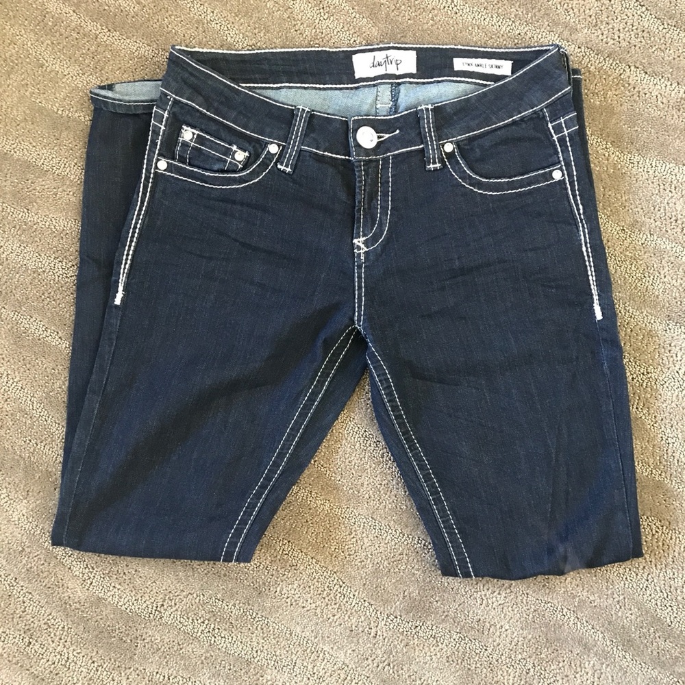 DayTrip Dark wash jeans