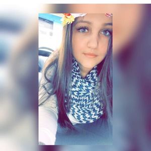 Meet your Posher, Stefani