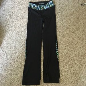 Victoria’s Secret VSX Sport Knockout Yoga Pants