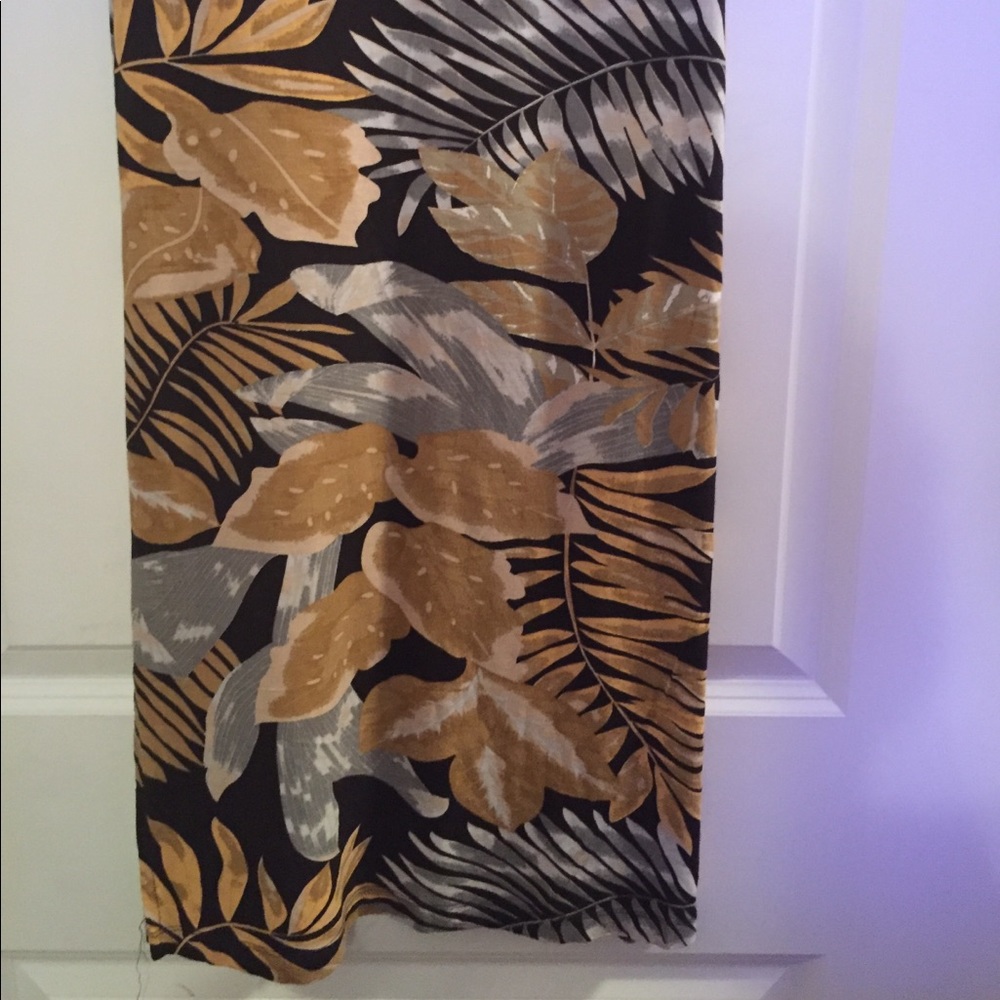 Dress - Picture 5 of 5
