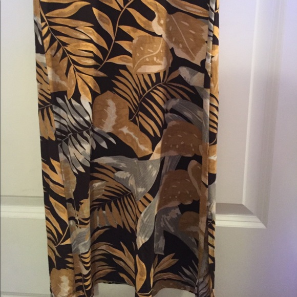 Dress - Picture 2 of 5