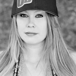 Meet your Posher, April