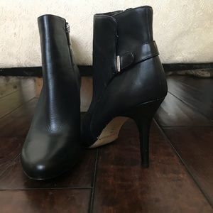 White house black market ankle boots size 10
