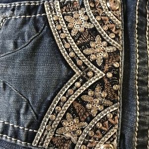 NWT Miss Me Floral Embellished Jeans