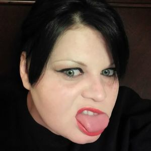 Meet your Posher, Dustynia