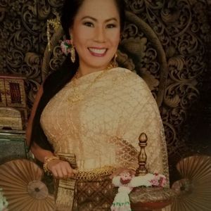 Meet your Posher, Mae