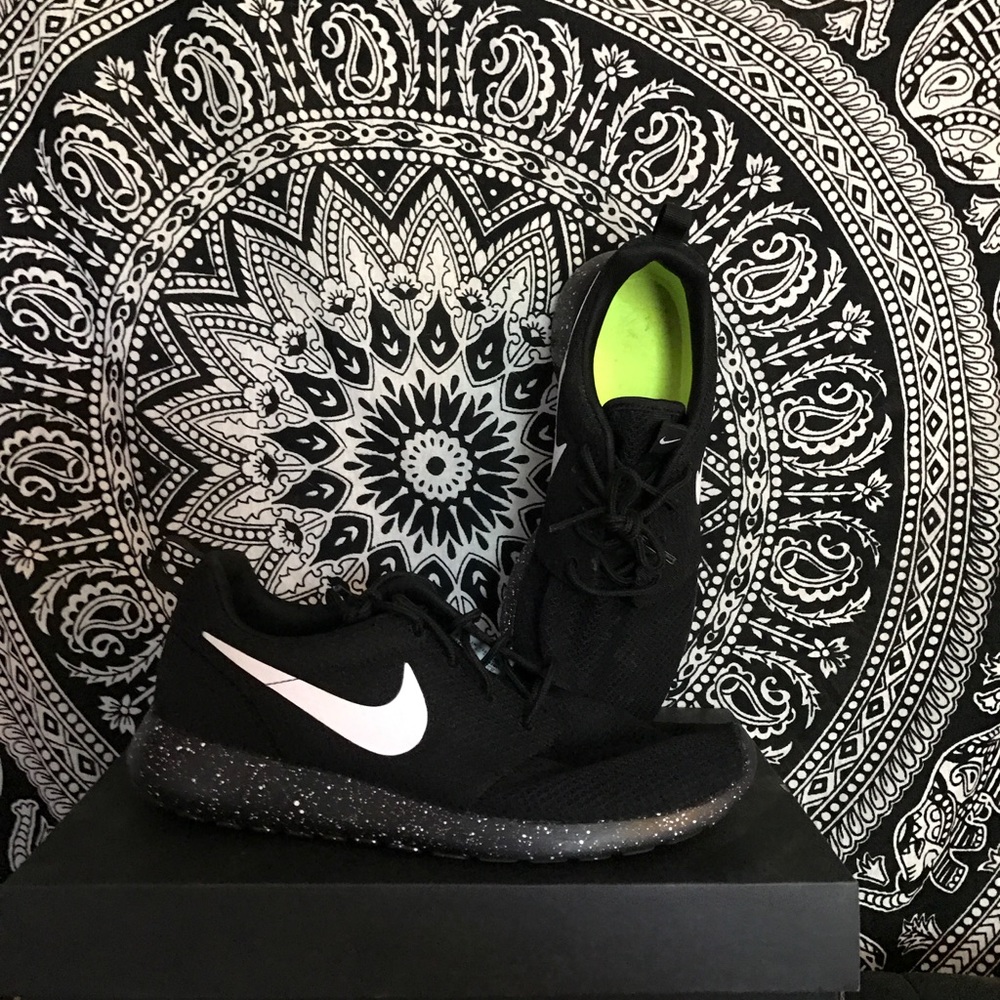 Women's Nike Roshes