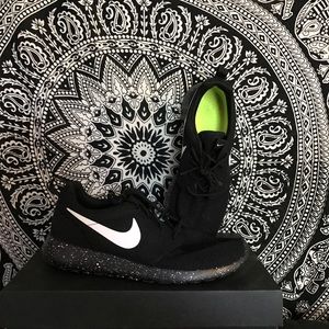 Women's Nike Roshes
