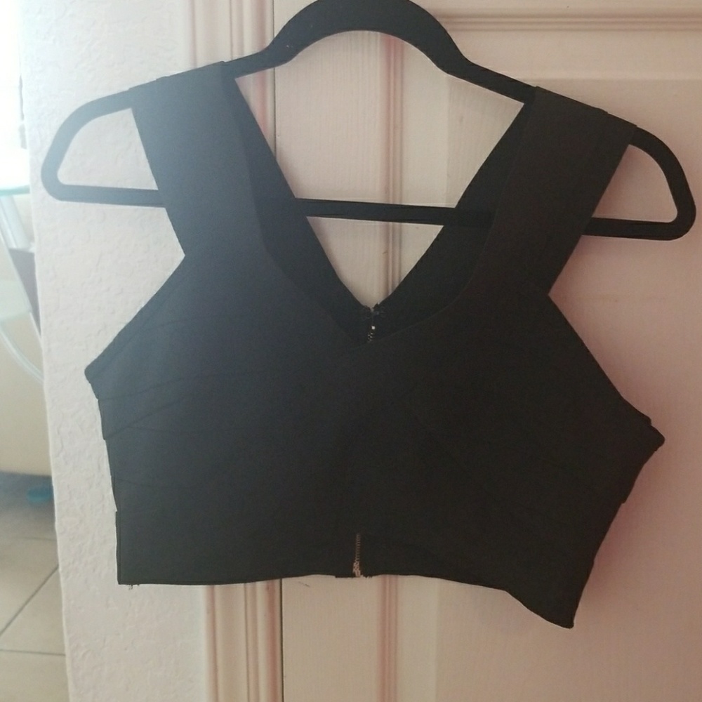 Silence + noise crop top New without tags