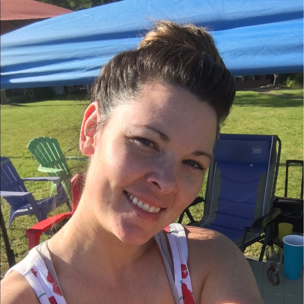 Meet your Posher, Jennifer
