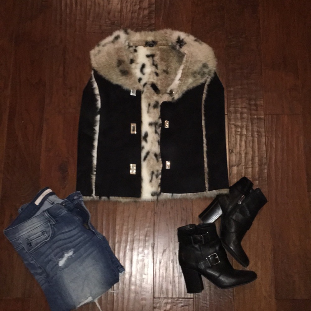 Black fur trimmed vest