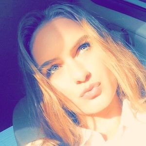 Meet your Posher, Hailey