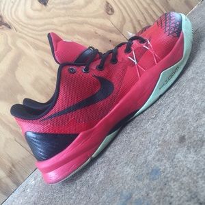 Red/Seafoam Kobe 4 venomenon size 11