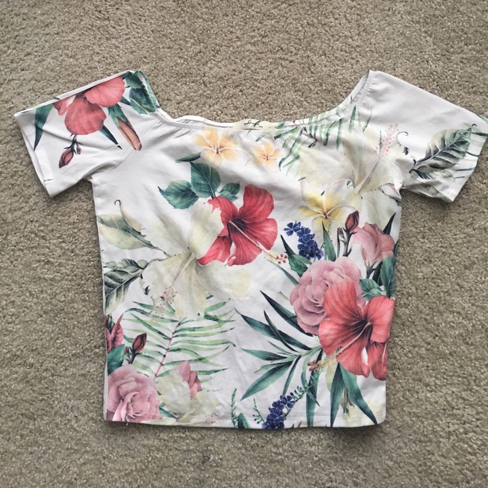 Boat Neck Tropical Short Sleeve Top