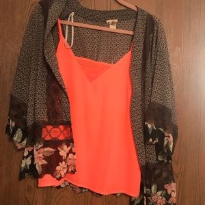 Top outfit! FLASH SALE