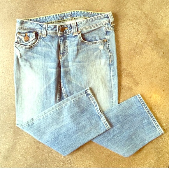 Banana Republic Denim - NWOT Banana Republic • cropped straight leg jeans