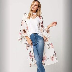 Tillys kimono paired with Buckle lace tunic