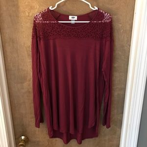 Old Navy long sleeve shirt with side slits XL