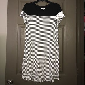 STRIPED SHIFT DRESS