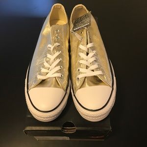 NWT Low-Top Gold Chucks!