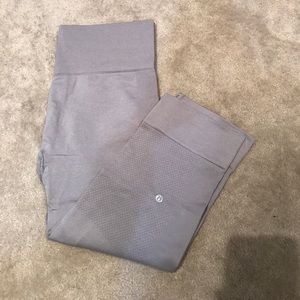 Lululemon high rise cropped grey leggings