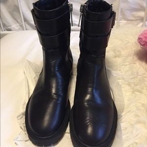Biker boots