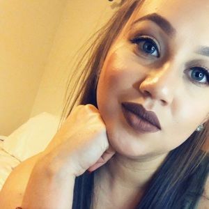 Meet your Posher, Aida