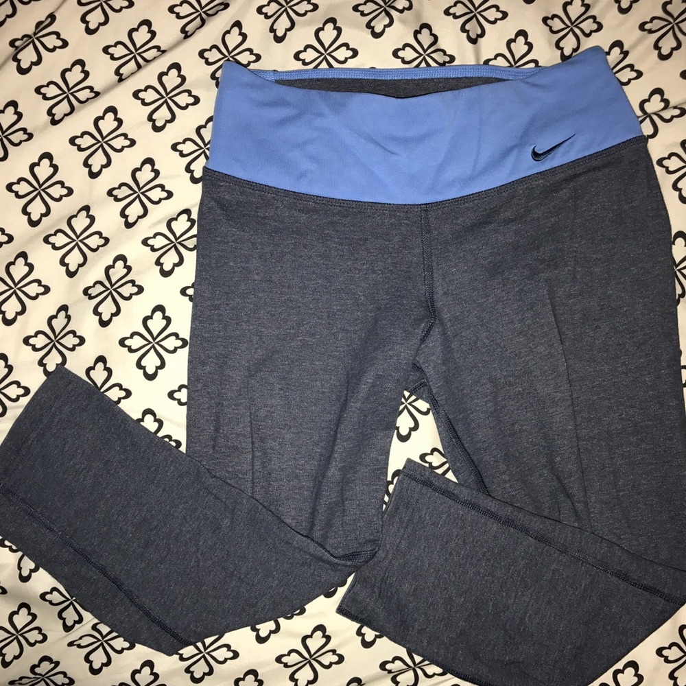 Nike cropped leggings