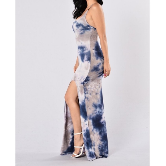 Dresses & Skirts - Tie Dye Maxi Dress