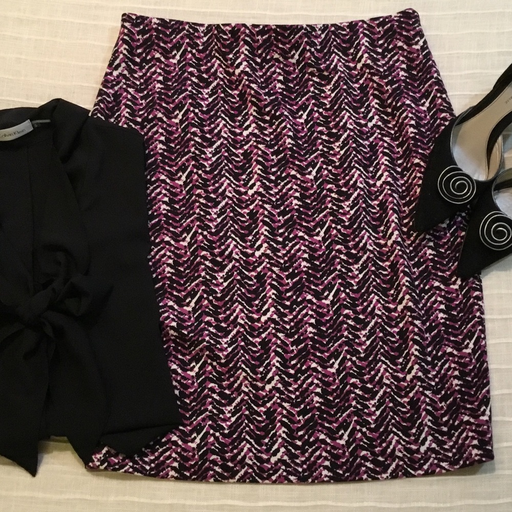 Ann Taylor 8 petite knit pencil skirt