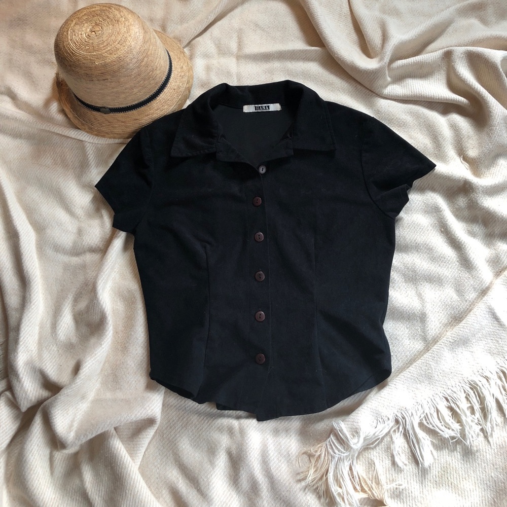 Black faux suede button down top, size s