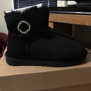 Ugg Karlie broach boots