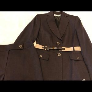Tahari Women’s suit