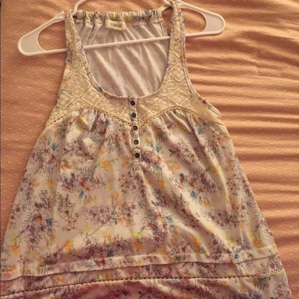 Taylor & Sage tank top!