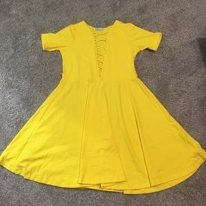 Rebdolls yellow dress plugging X/cross neckline