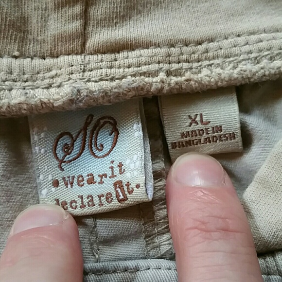 SO wear it declare it vest - Picture 2 of 3