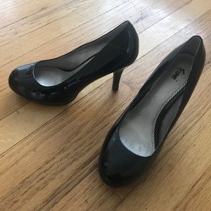 3” black patent heels