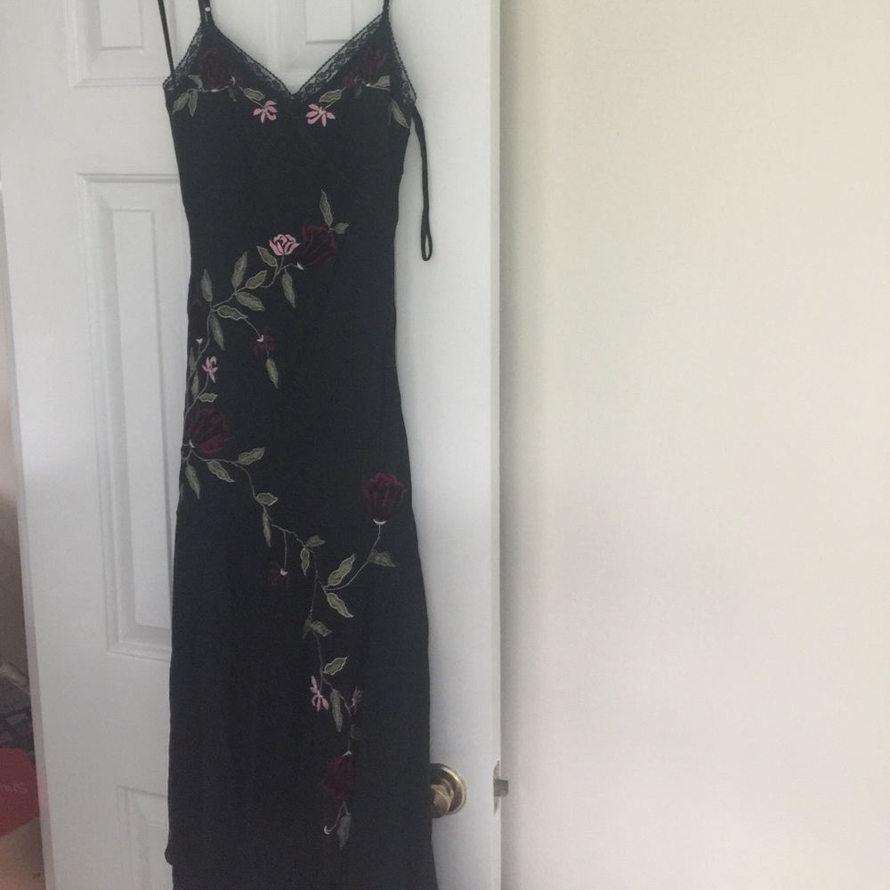 Sue Wong Black and Floral Petite 4 dress