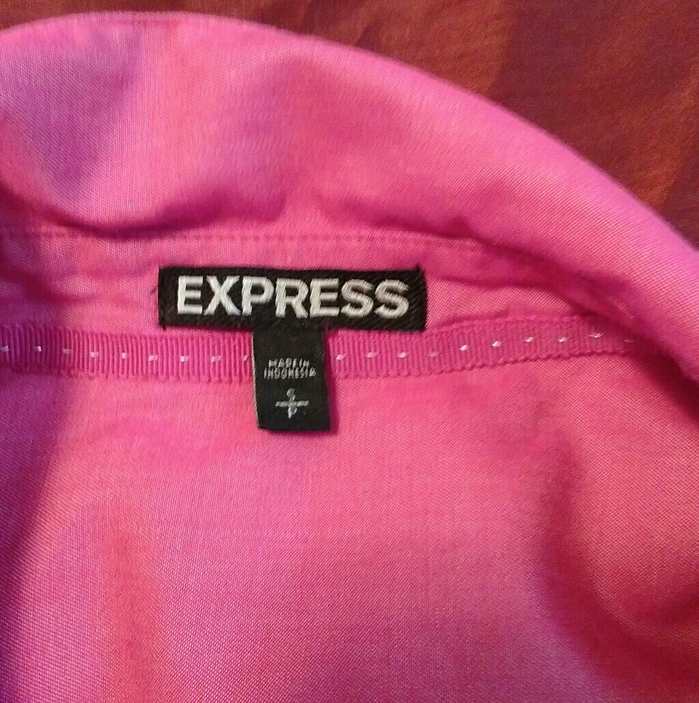Top - Picture 2 of 3