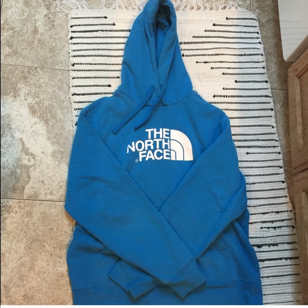 NorthFace sweatshirt