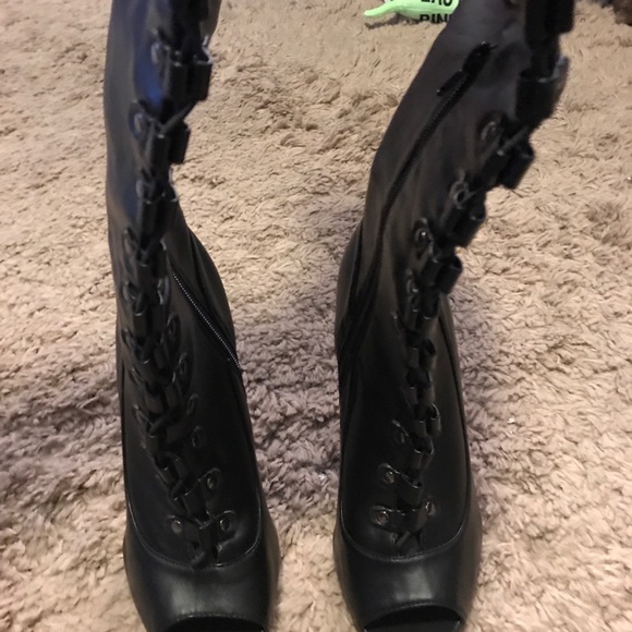 Jackie lace up thigh high boots! 🔥 - Picture 3 of 8