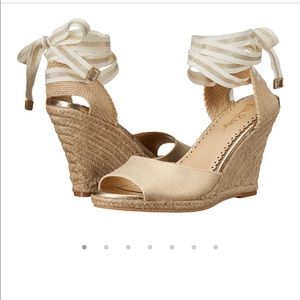 Lily Pulitzer tie wedge