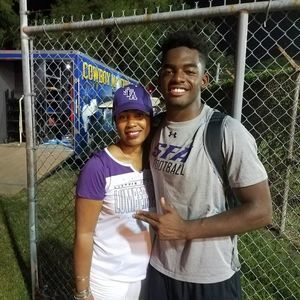 Meet your Posher, Debra