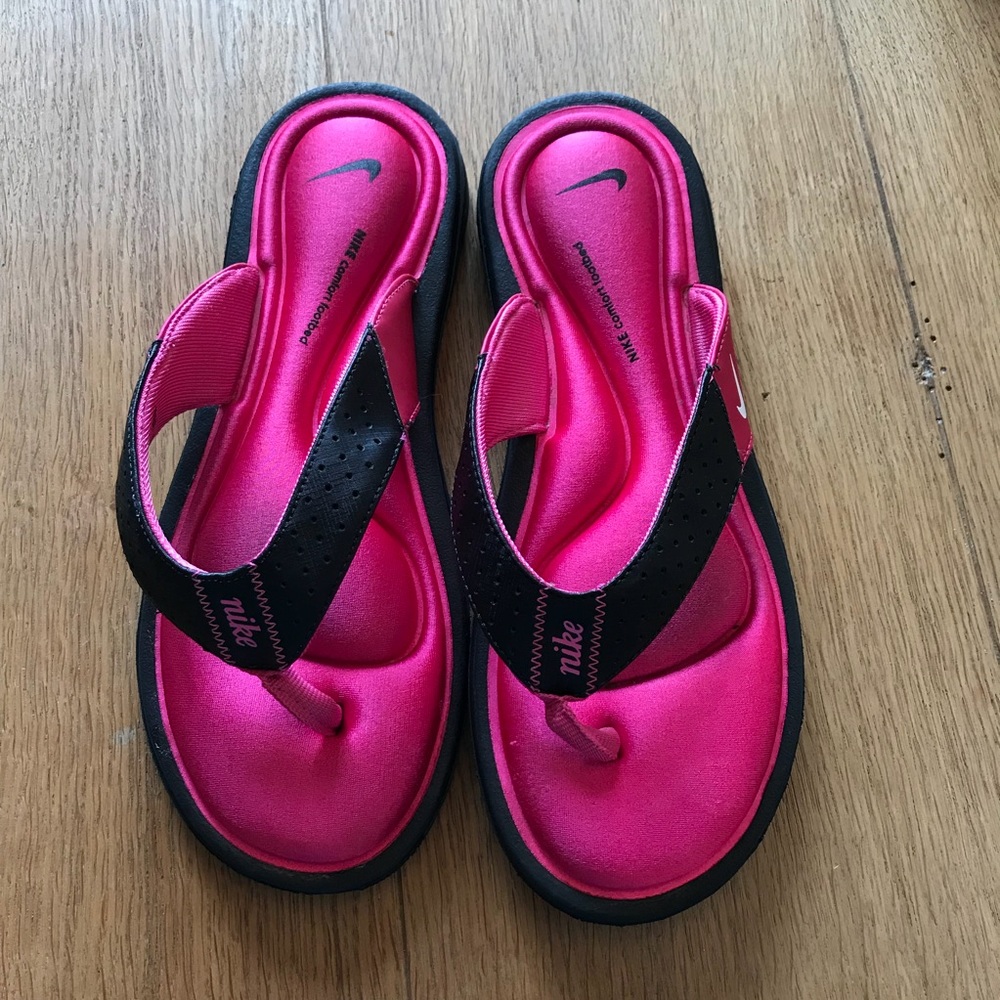 Nike Flip Flops