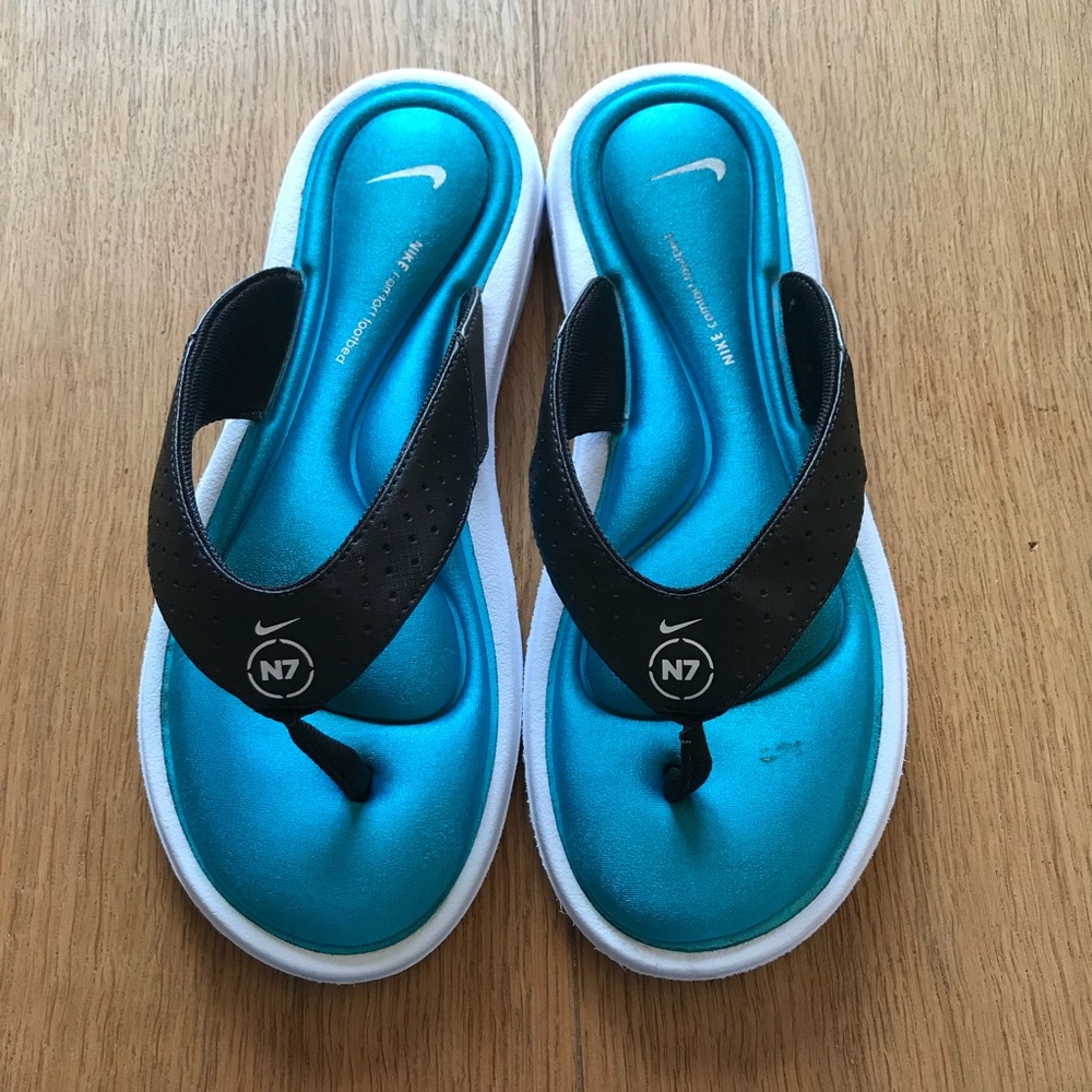 Nike Flip Flops