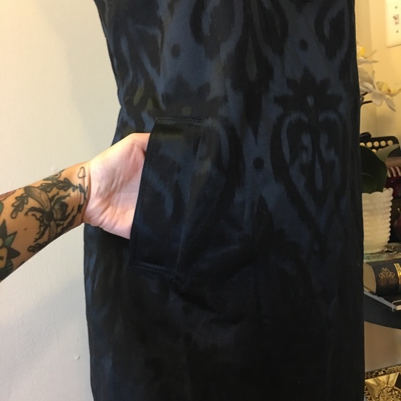 BOGO Black jacquard retro-style sheath dress - Picture 3 of 5