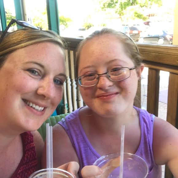 Meet your Posher, Theresa - Picture 4 of 5