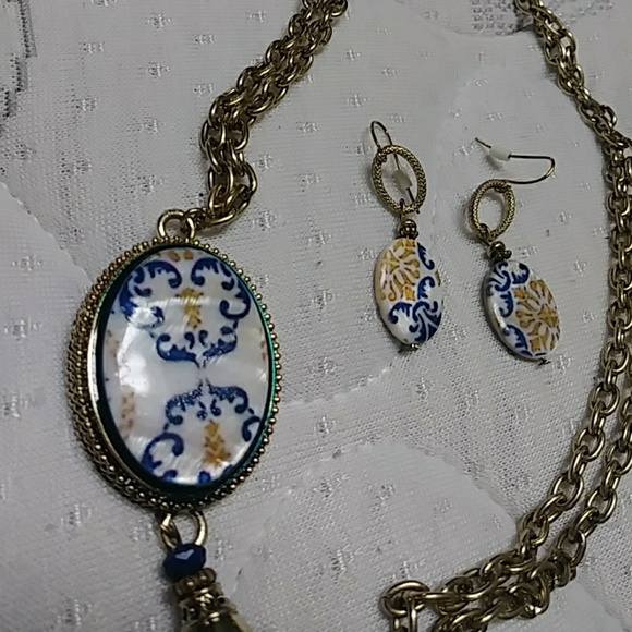 Ruby Road set - Picture 2 of 4