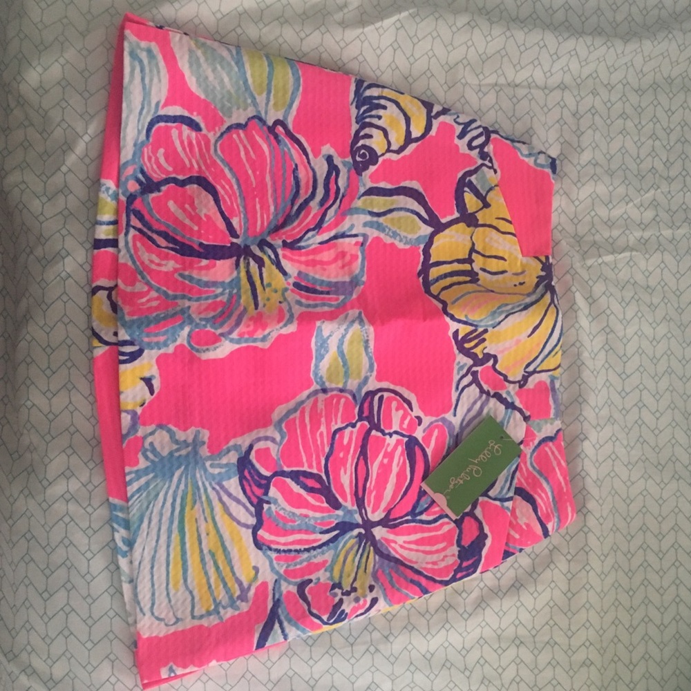 NEVER WORN LILLY SKIRT