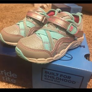 Stride rite girls tennis size 6.5